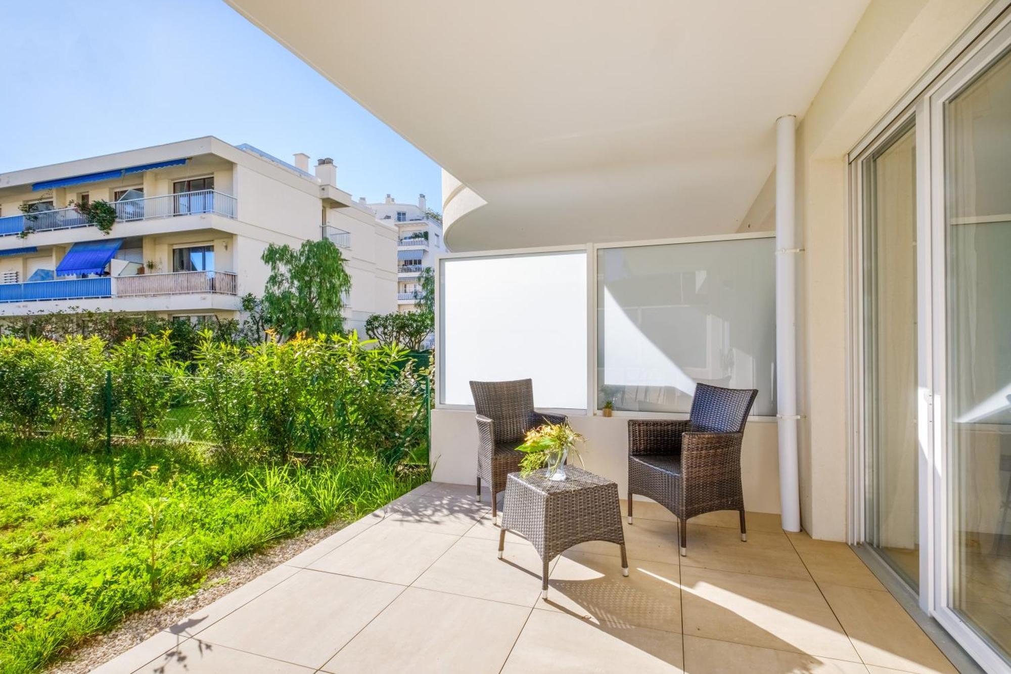 Le Jasmin Apartment *